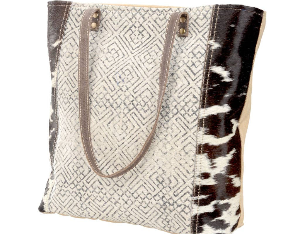 Geometric Front Panel Tote Bag With Cowhide