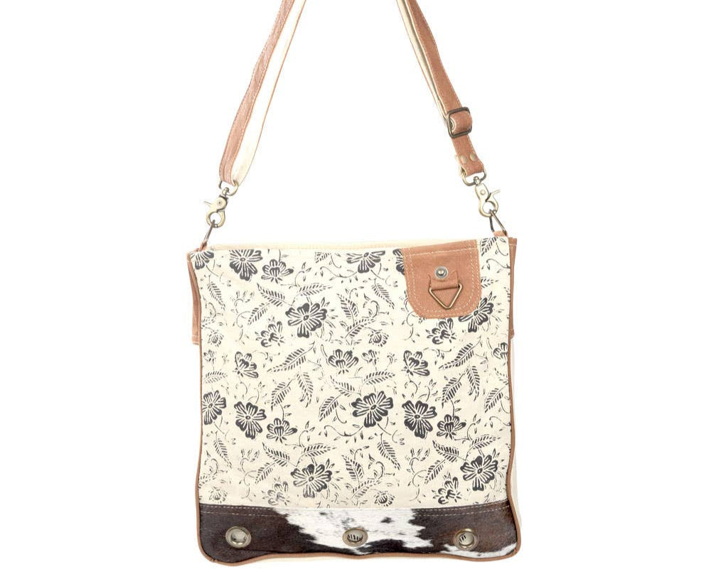 Cream Shoulder Bag With Cowhide Trim And Flowers