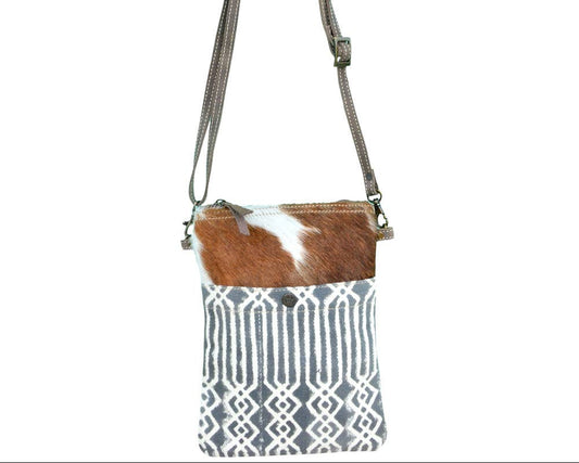 White Canvas Pattern With Fur Shoulder Bag